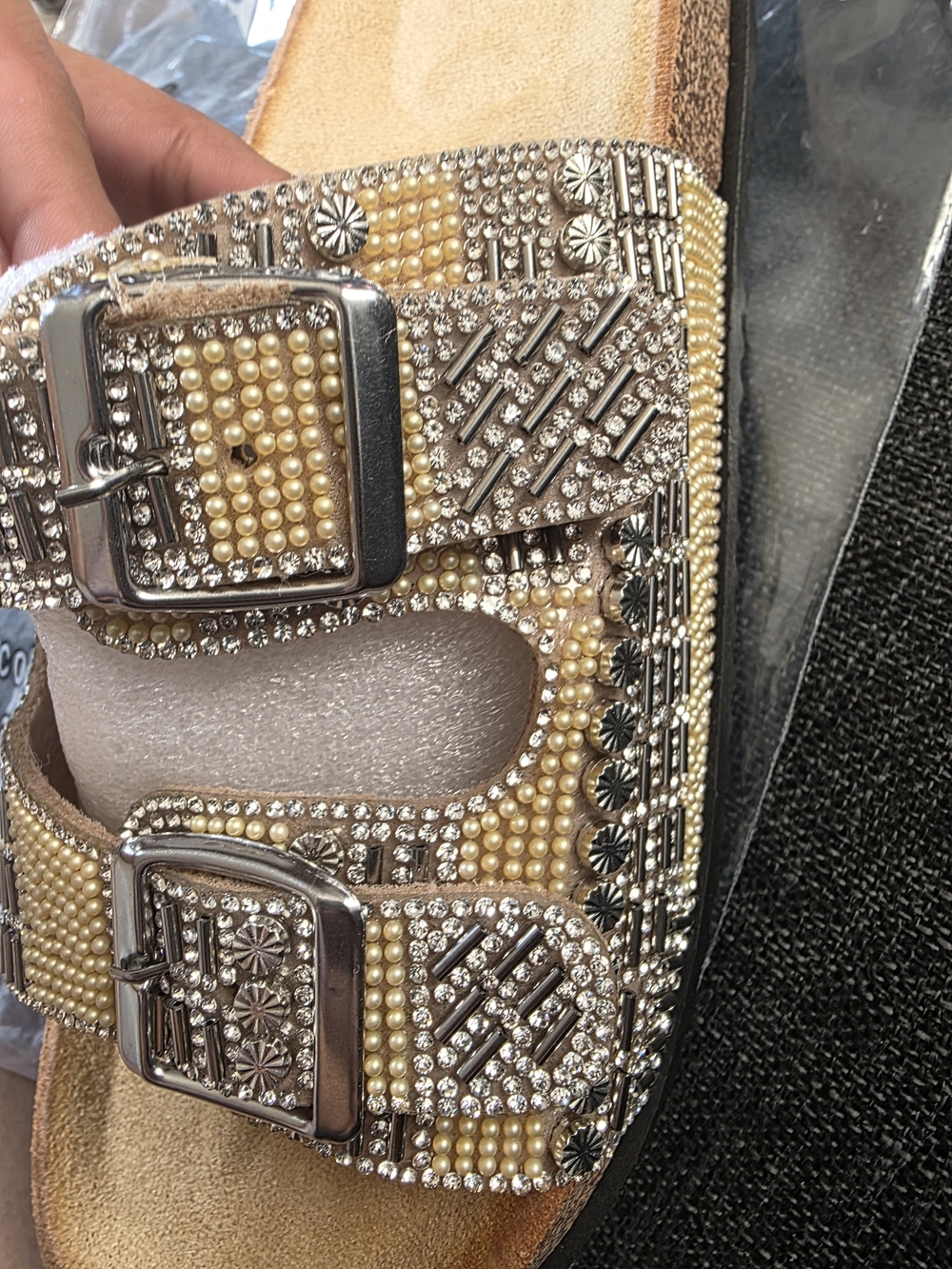 Embellished Pearl-Accent Buckle Sandals - Women - GOLD.  Size 41 EU/ 10 US